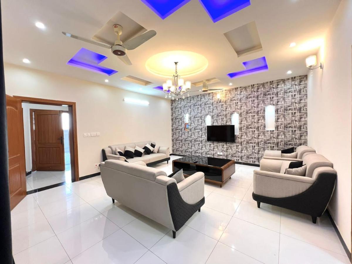 Luxury Apartment Rentals Islamabad Bagian luar foto